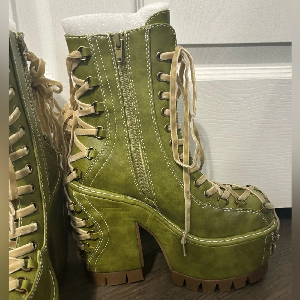 NWOB Dolls Kill / Club Exx Green Woodland Lucid Dream Corset Boots - Picture 5 of 8